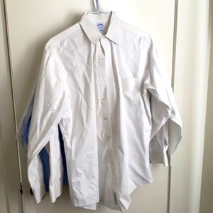 Four Brooks Brother dress shirt  Size 15.5-32. Three white shirts. One blue.